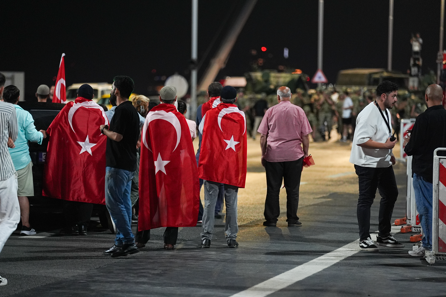 "Asırlık Gece" dizisinin 15 Temmuz Şehitler Köprüsü'ndeki çekimleri tamamlandı