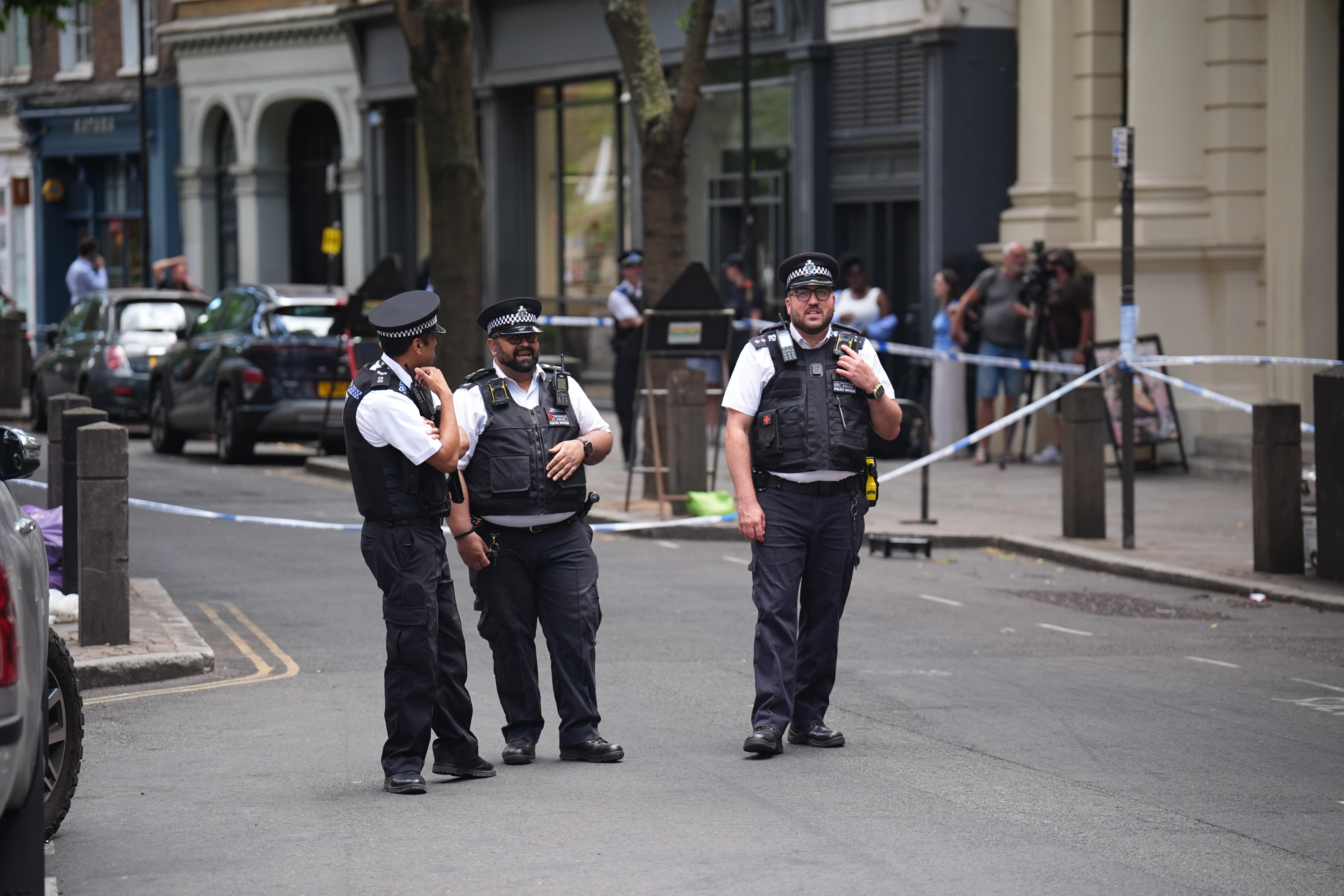Başkent Londra'da bıçaklı saldırı! 4 kişi yaralandı