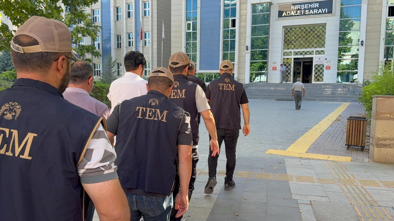 Kırşehir merkezli FETÖ operasyonunda 8 gözaltı