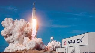 SpaceX roket parçasının Ay'a çarpması bekleniyor