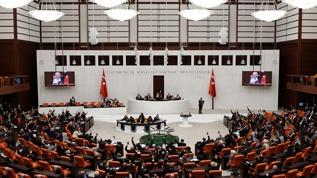 TBMM'de Terörsüz Türkiye mesaisi... AK Parti çerçeve yasa için toplandı