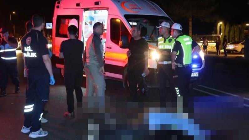 Otomobilin çarptığı yaya hayatını kaybetti: O anlar kamerada