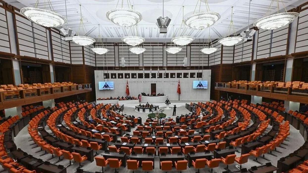 Kritik yasada son viraj... Meclis'te tarihi gün!