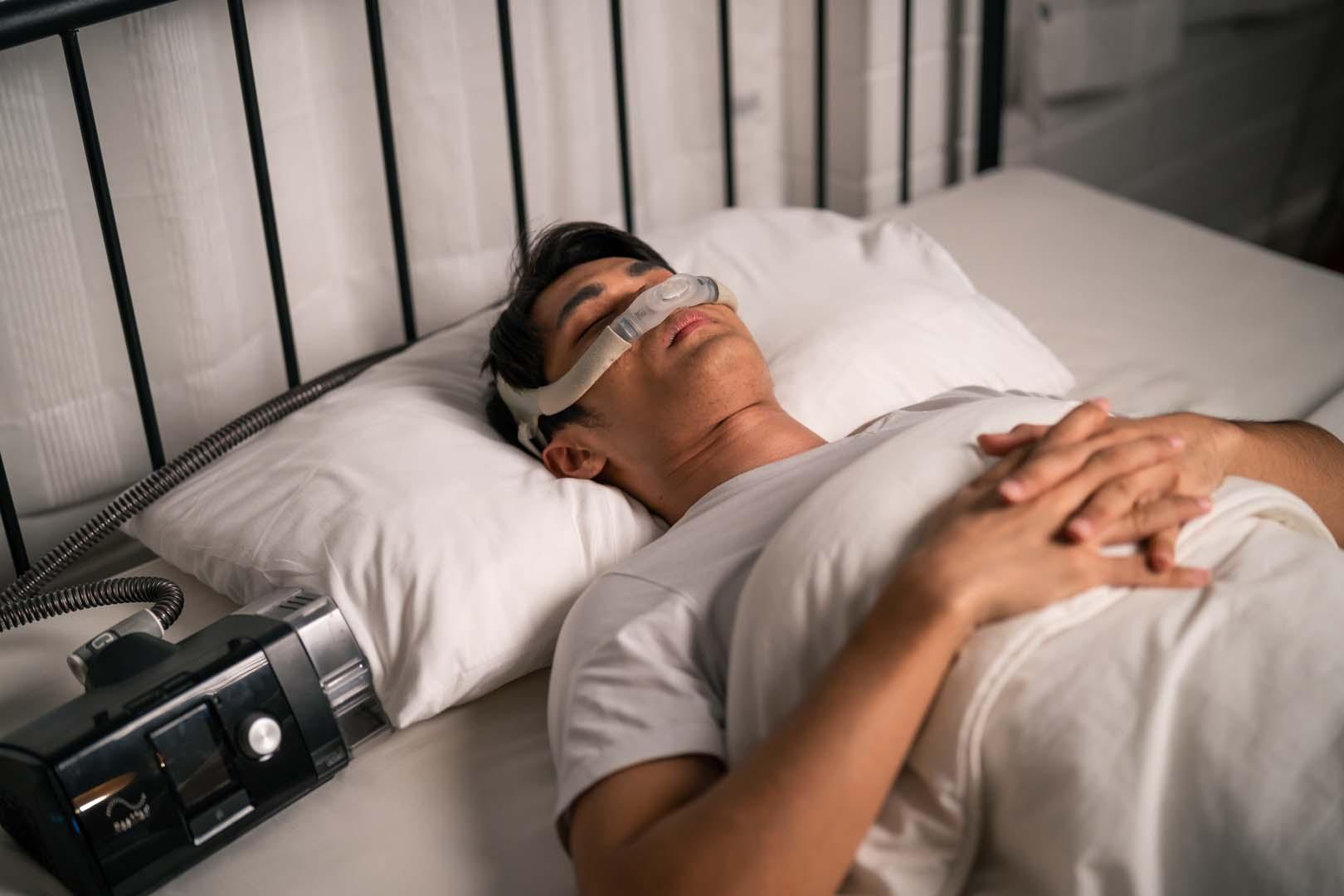 Gece iyi uyuduğunuzu düşünüyorsanız dikkat! Bu belirtiler uyku apnesine işaret edebilir