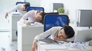 Ofis çalışanlarına kritik çağrı! Güç uykusu saatine dikkat