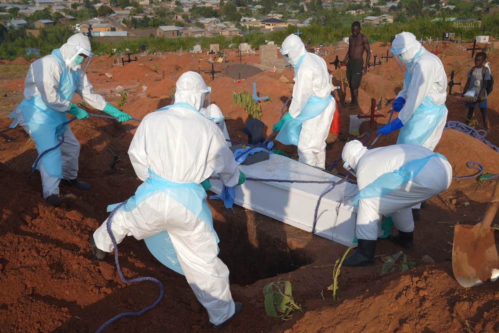 Ebola salgınında kritik eşik! DSÖ tarihinin en ölümcül salgını için uyardı