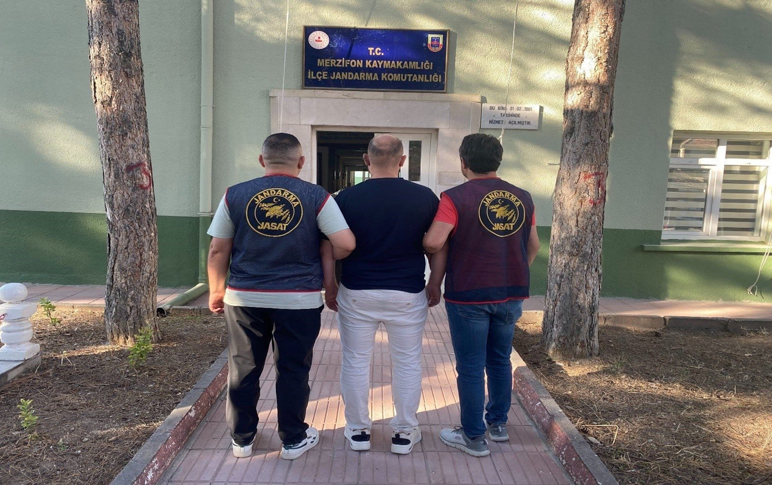 Interpol'ün kırmızı bültenle aradığı şüpheliye JASAT kıskacı! Merzifon'da yakalandı