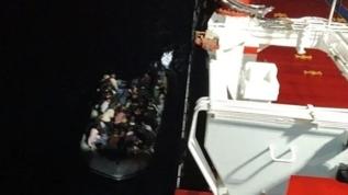 Türk bayraklı gemi Girit açıklarında Sudanlı göçmenleri kurtardı
