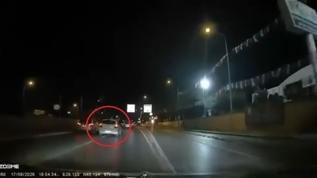 Bursa'da refüje çarpan otomobildeki 1 kişi öldü, 1 kişi yaralandı