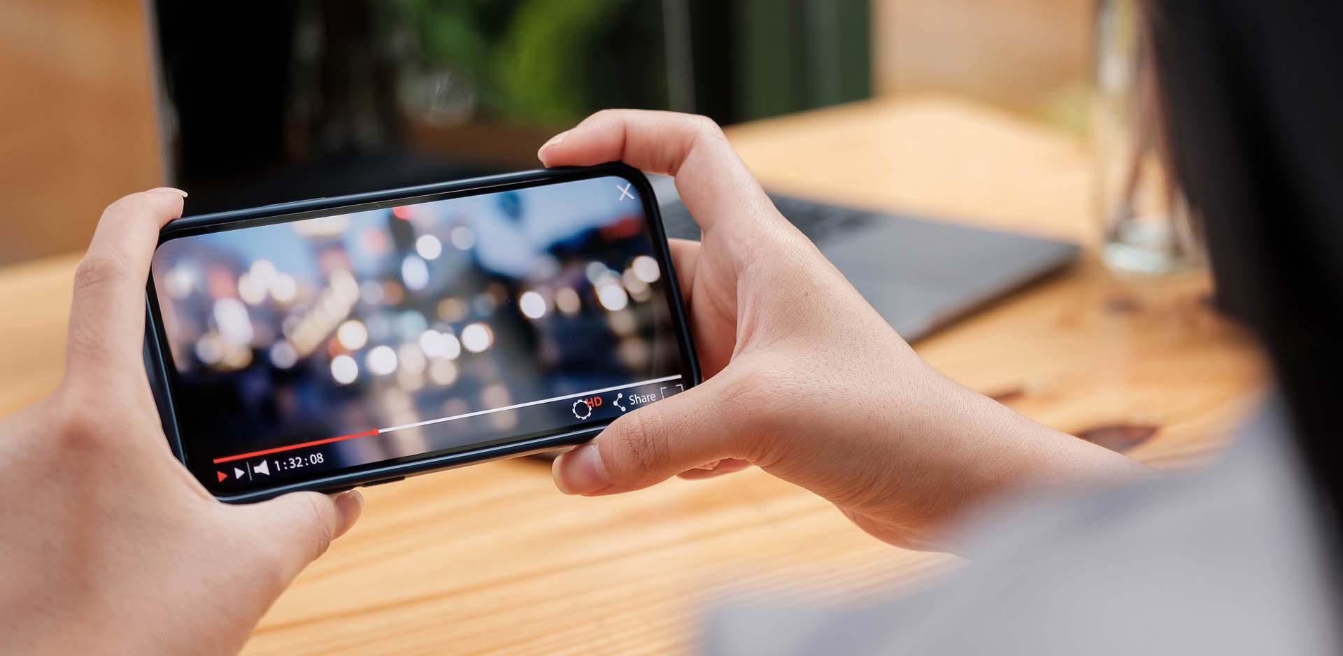 YouTube'dan video izlenme sayısında tarihi değişiklik