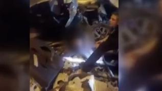 Büyükçekmece'de kaza: İETT otobüsüne arkadan çarpan otomobilde 3 yaralı