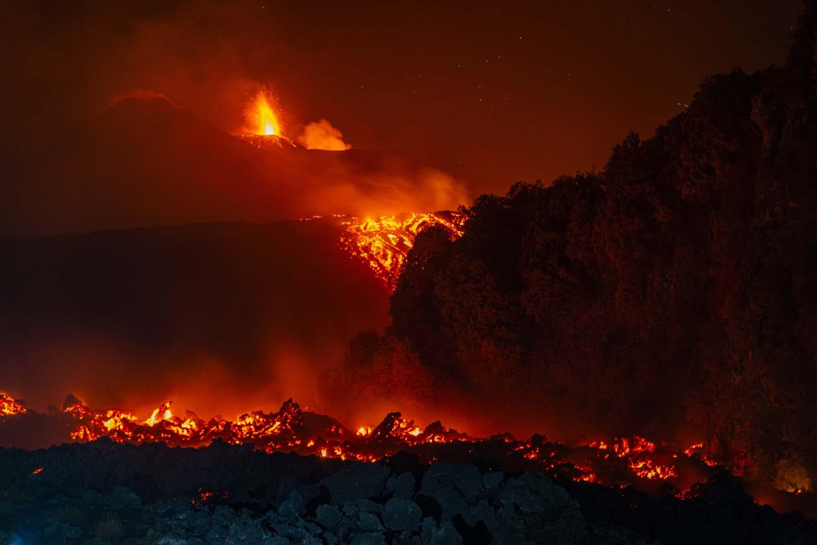 Etna Dağı'nda facia! ABD'li turist fırtınada yıldırım çarpması sonucu öldü