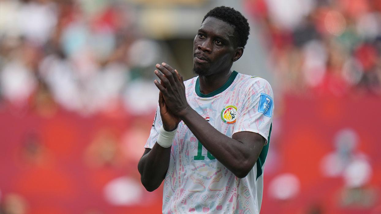 Galatasaray'dan kanat hamlesi! Cimbom, Sarr için devrede