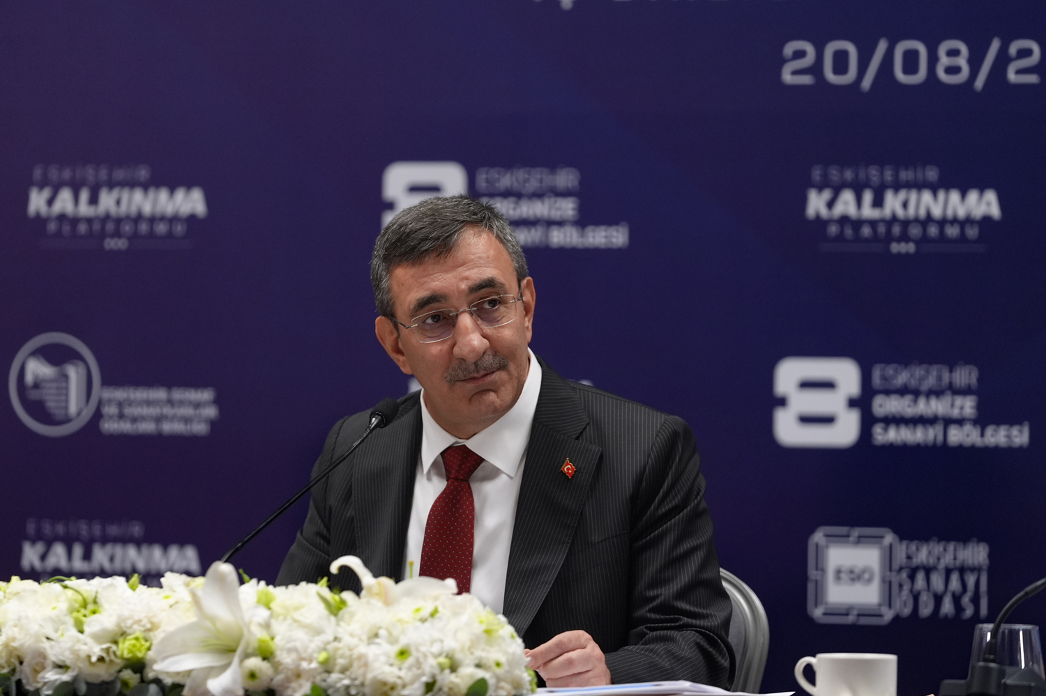 Gıda fiyatlarına haftalık takip dönemi! Cumhurbaşkanı Yardımcısı Yılmaz, enflasyonu düşürecek yeni stratejiyi açıkladı