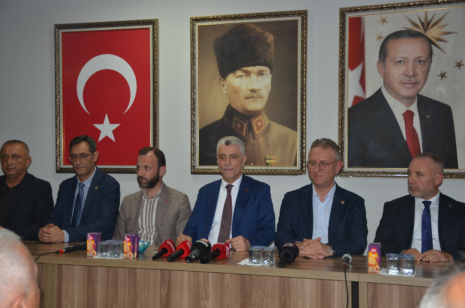 Ticaret Bakanı Ömer Bolat: Türkiye, barışın kurucusu ve mazlumların koruyucusu