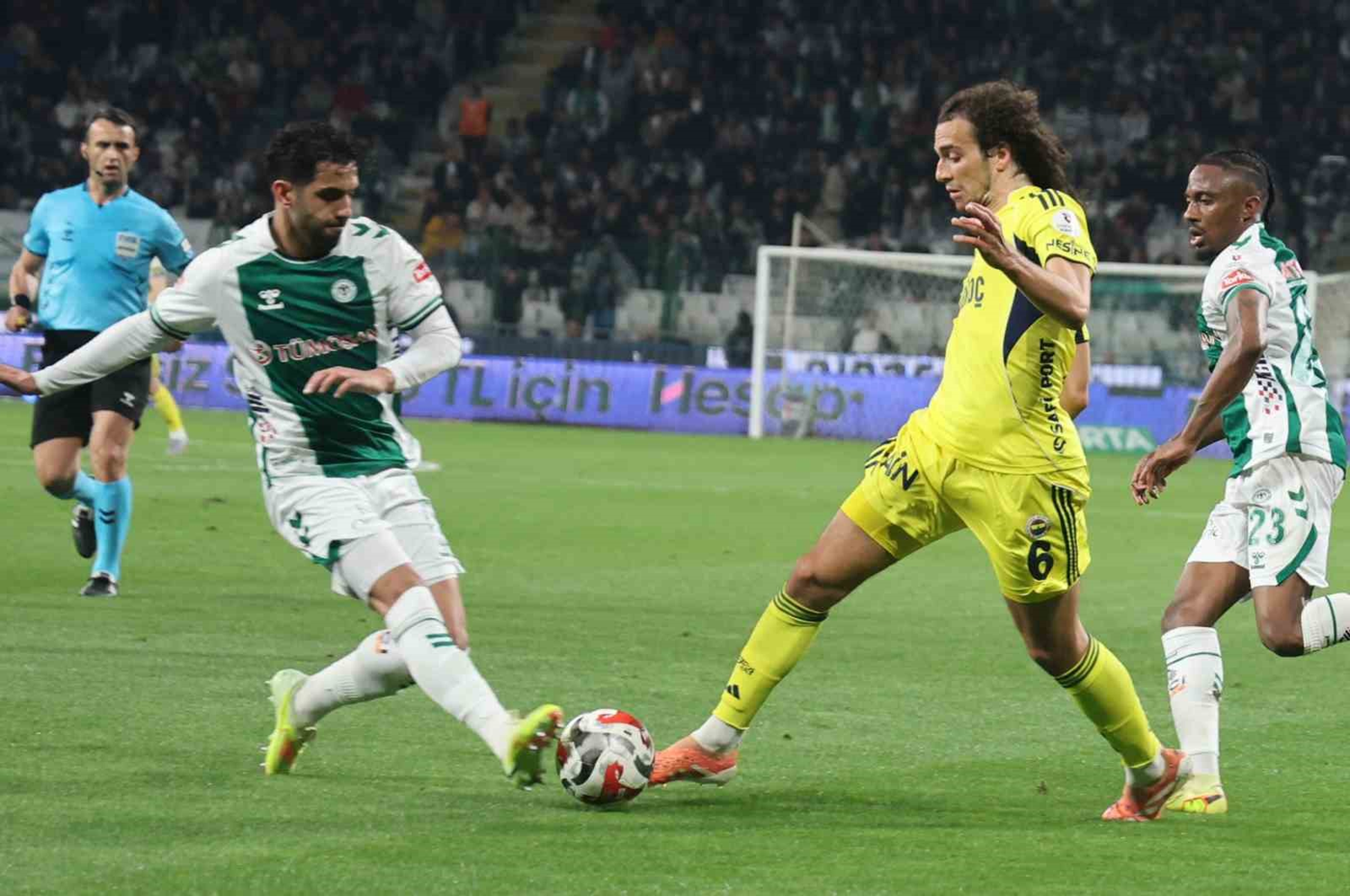Fenerbahçe, Konyaspor'u yenerek Lyon maçı öncesi moral kazanmayı hedefliyor