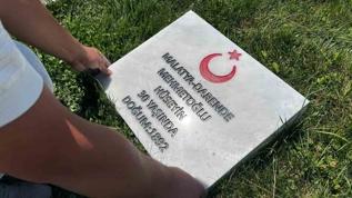 Öğrenciler 510 şehit mezarının taşını okul atölyesinde yapıp mezarları yenilediler