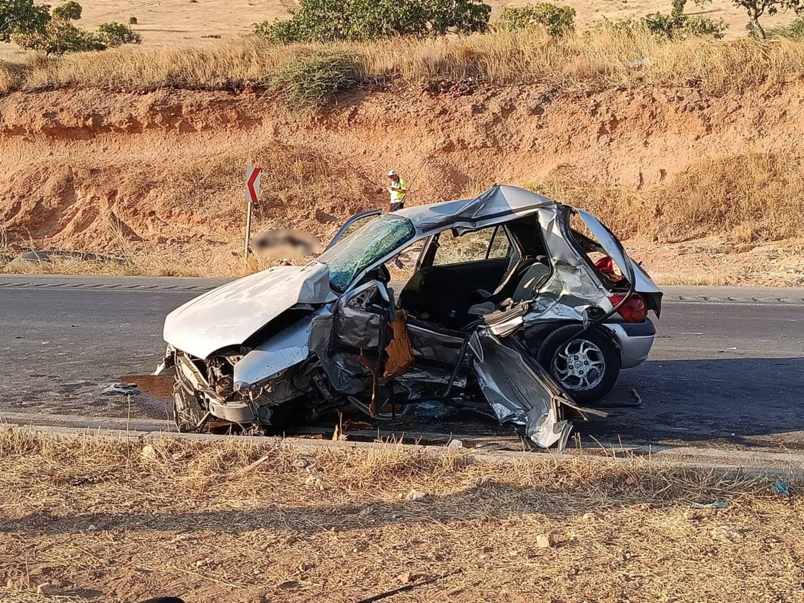 Gaziantep'te otomobiller çarpıştı: 3 ölü, 3 yaralı