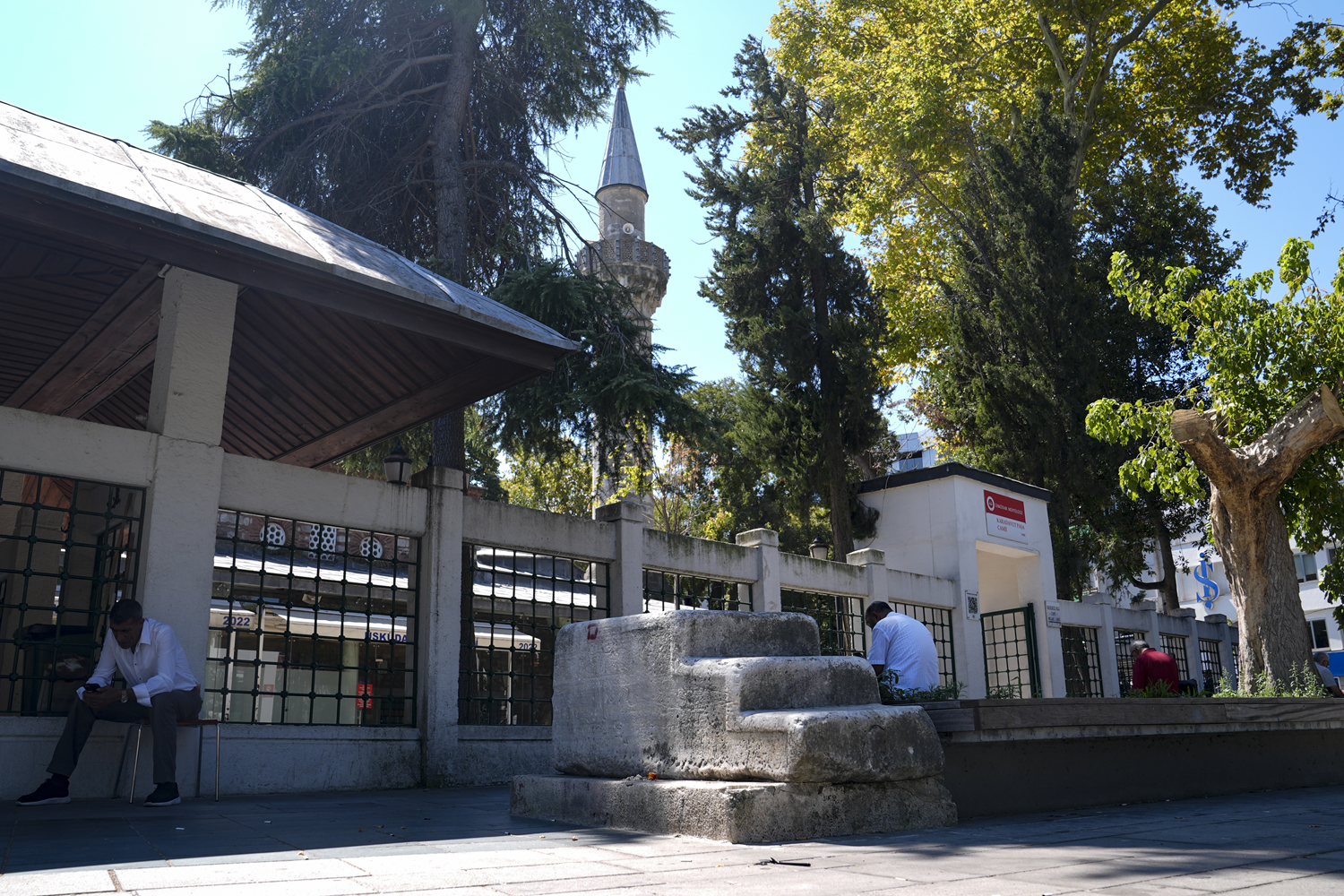 İstanbul'da unutulan mimari detay: Bu taşlar ne işe yarıyordu?