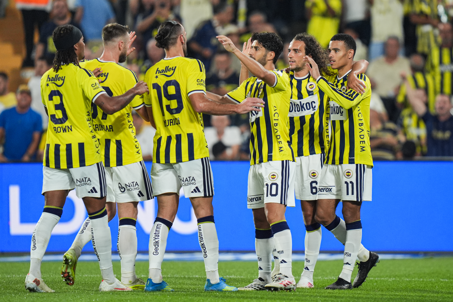 Lyon-Fenerbahçe Şampiyonlar Ligi maçı ne zaman, saat kaçta? Kamp kadrosu belli oldu