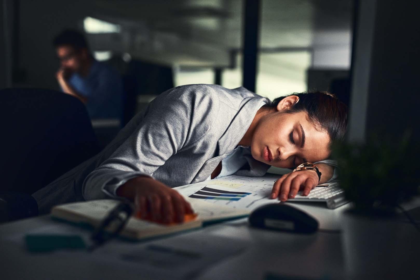 Gün içinde sürekli uyku hali nasıl geçer? İşte etkili 6 yöntem