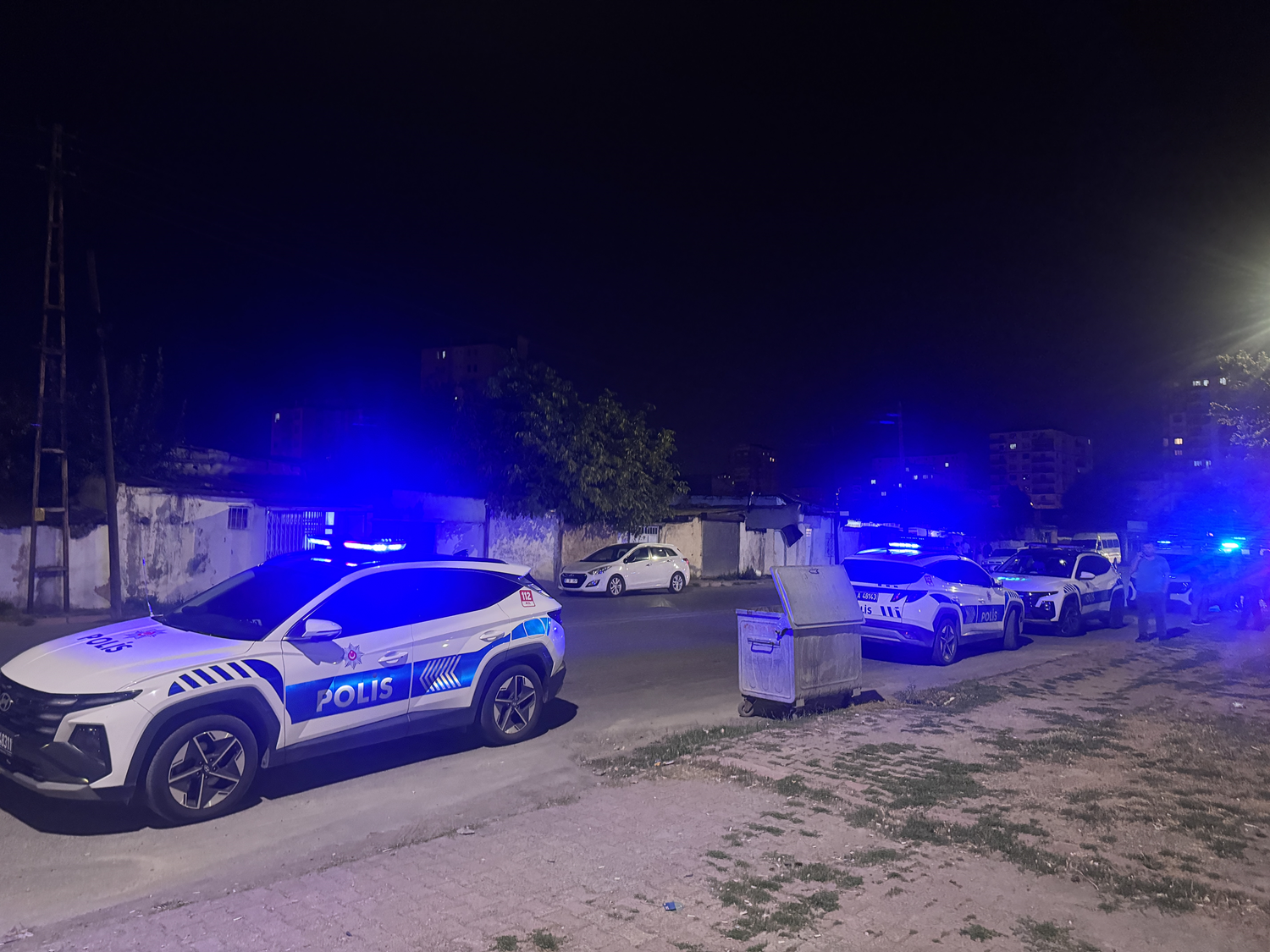 Kayseri'de silahlı saldırıya uğrayan 2 kişi yaralandı