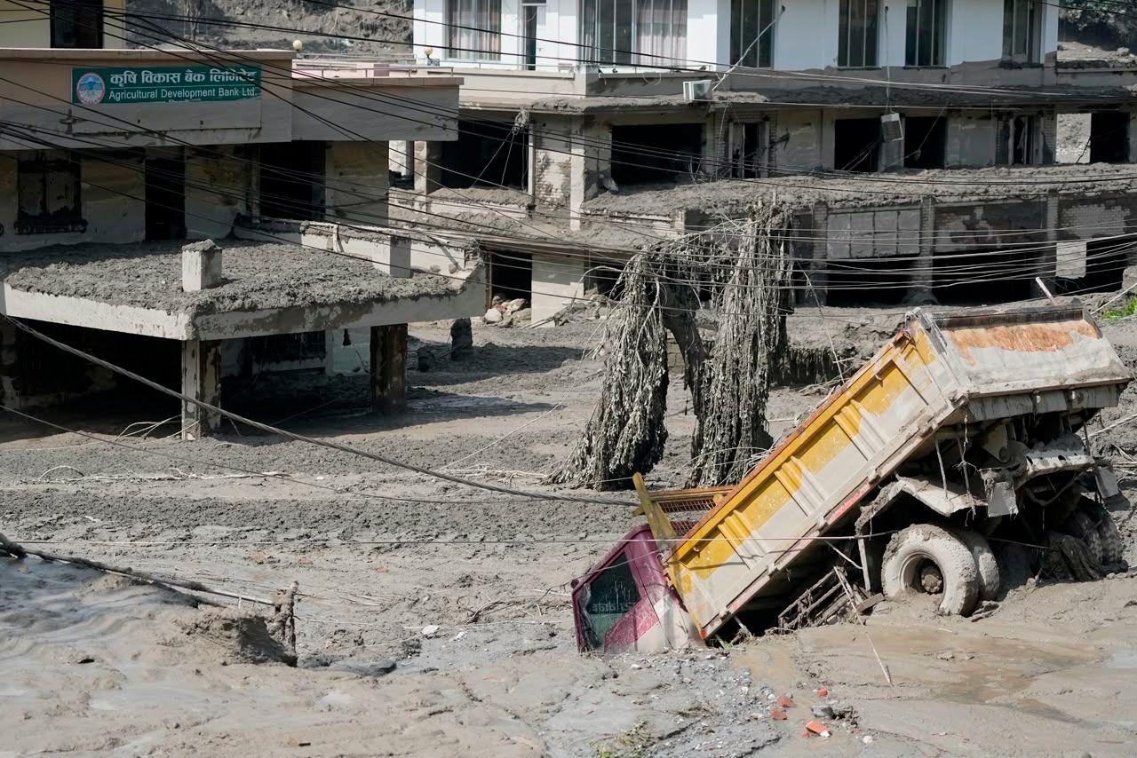 Nepal'de facia: En az 22 ölü var, yüzlerce turist kayıp