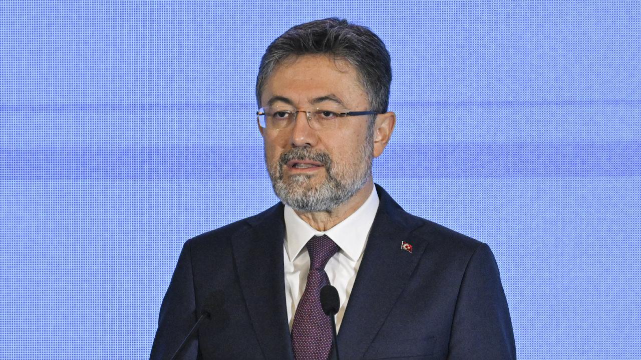 Bakan Yumaklı'dan “kritik 3 gün” uyarısı: Orman yangınlarına karşı seferberlik çağrısı