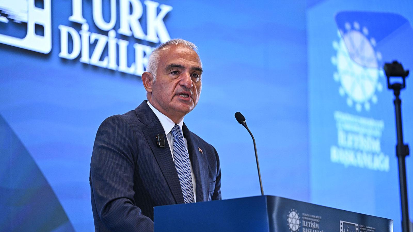 Bakan Ersoy: Dünya Türk dizilerini izliyor, Türkiye'yi merak ediyor