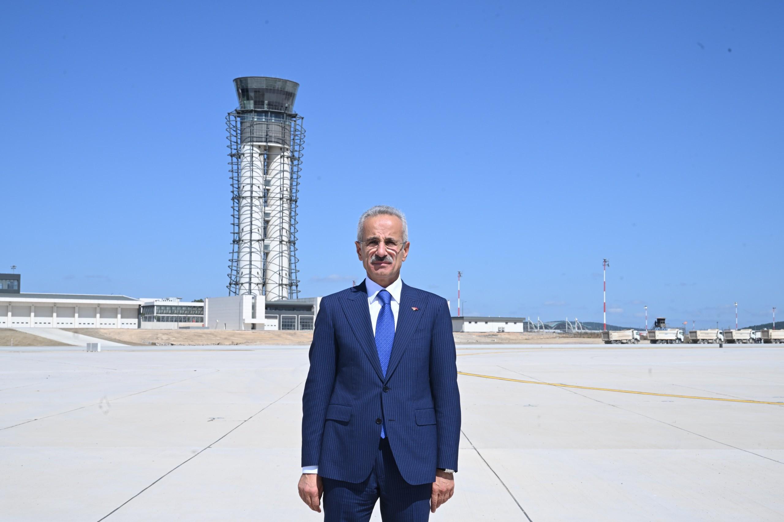 Bakan Uraloğlu: İHA pilotu olmak için 2026 yılının başından bu yana 237 bin 40 kişi başvurdu