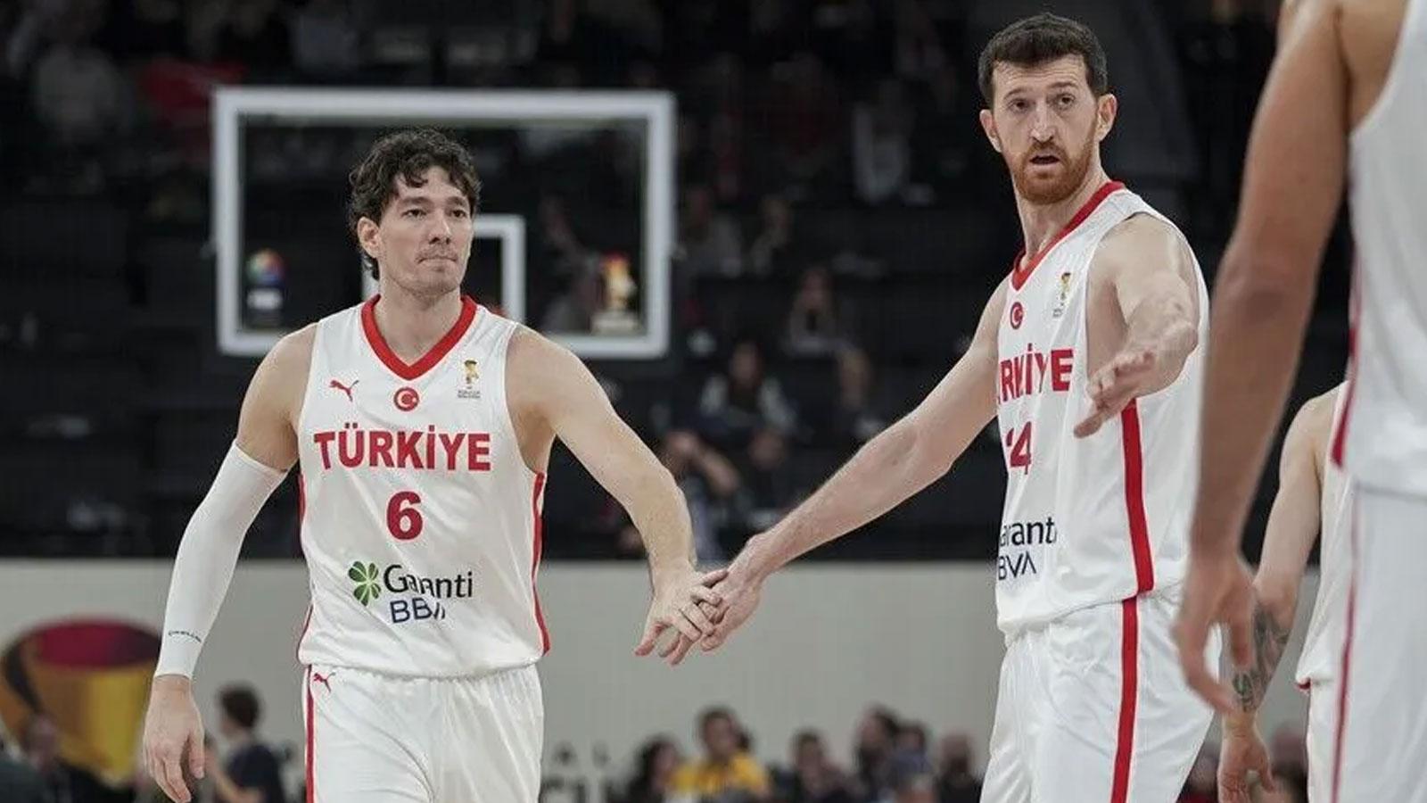 12 Dev Adam'ın sıradaki rakibi İzlanda