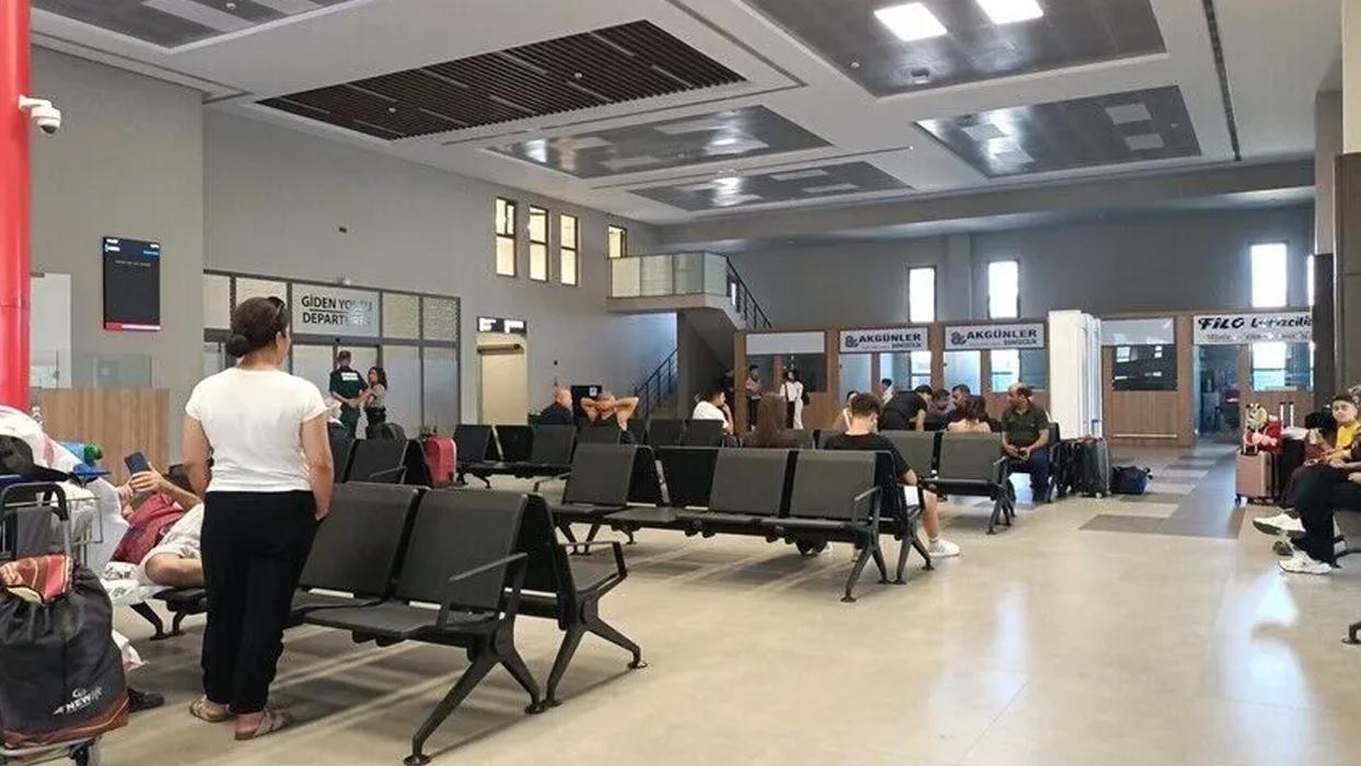 Mersin-Girne arasında denizden yolcu taşımacılığı yapılan seferler iptal edildi