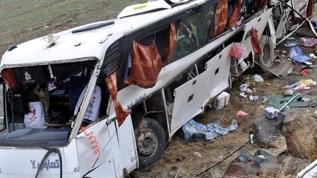 Mısır'da otobüs kazası: 16 ölü, 28 yaralı