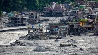 Nepal'deki sel felaketinde can kaybı 1114'e yükseldi