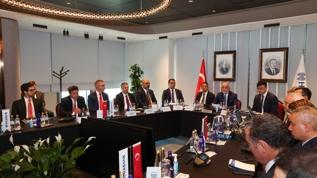 Halkbank, üçüncü halka arz için yatırımcılarla buluştu
