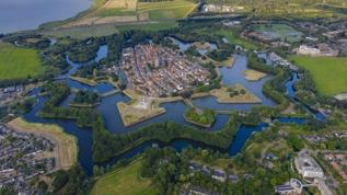 This fortified city looks like this from the air