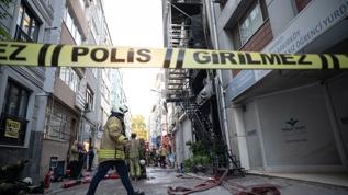 Bakırköy'de bir otelde çıkan yangında 12 kişi yaralandı
