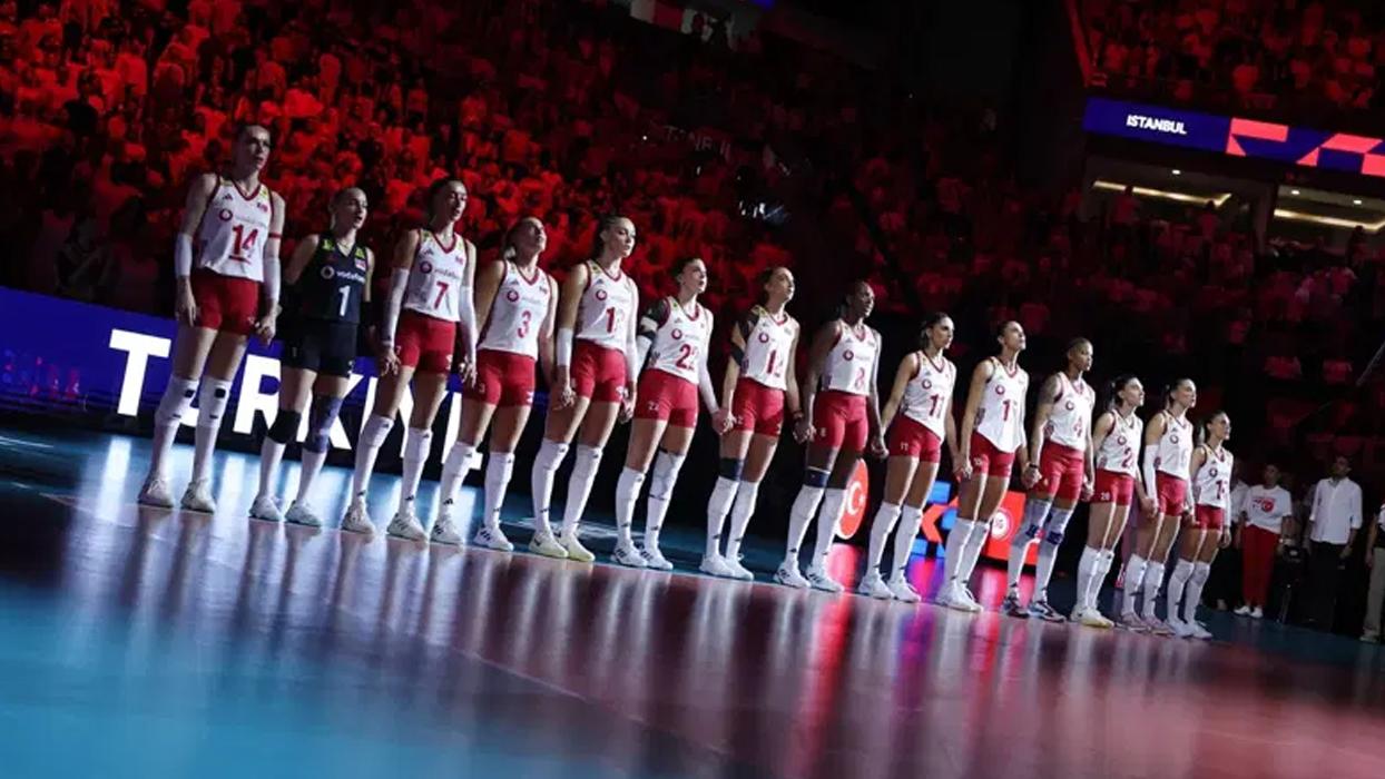 Türkiye - İtalya voleybol final maçı ne zaman, saat kaçta, hangi kanalda? Filenin Sultanları şampiyonluk için sahaya çıkıyor