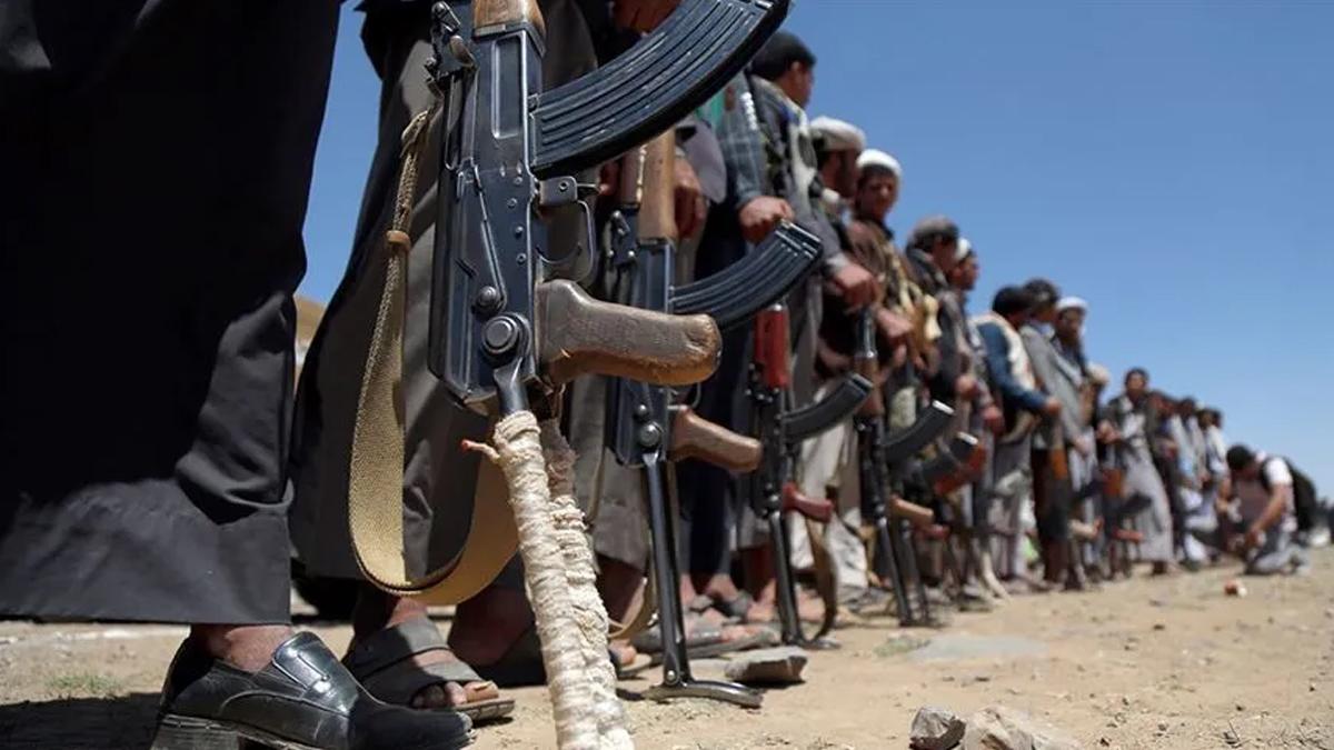 Husiler: Yemen'in batısında 5 bin 400 kilometrekarelik bölgeyi ele geçirdik