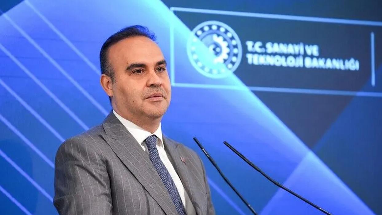 Bakan Kacır'dan tekstil sektöründe yeşil ve dijital dönüşüm mesajı