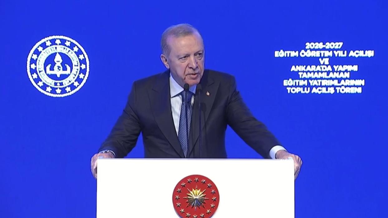 Cumhurbaşkanı Erdoğan: Başarılı ve teknolojiyi iyi kullanan bir gençlik filiz veriyor