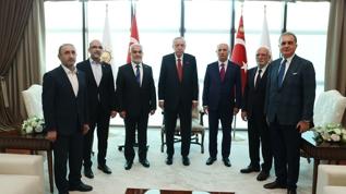Cumhurbaşkanı Erdoğan, HÜDAPAR Genel Başkanı Yapıcıoğlu'nu kabul etti