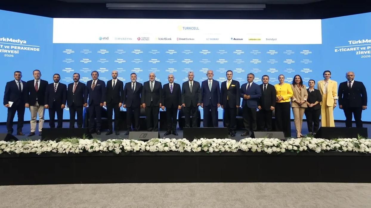 Ticaret ve finans dünyası TürkMedya E-Ticaret ve Perakende Zirvesi'nde buluştu