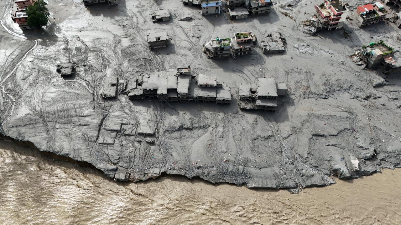 Bilanço artıyor: Nepal'deki felakette ölü sayısı 1403'e yükseldi