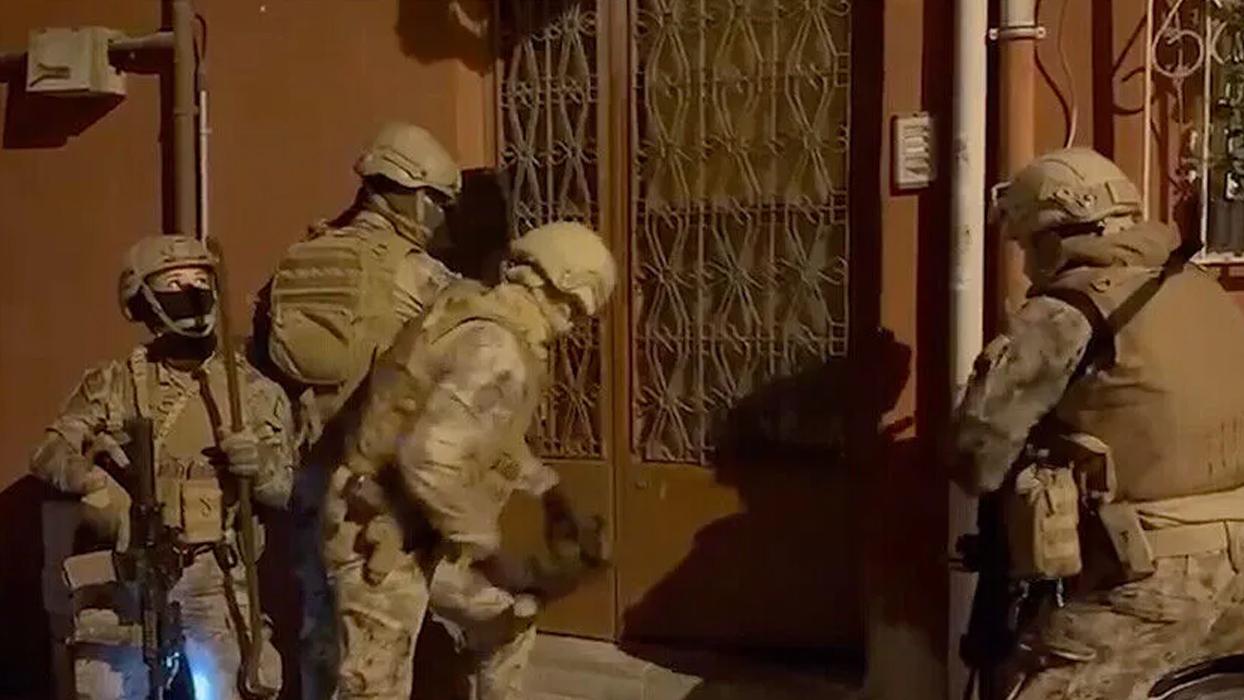 Organize suç örgütlerine yönelik 5 ildeki operasyonlarda 53 şüpheli yakalandı