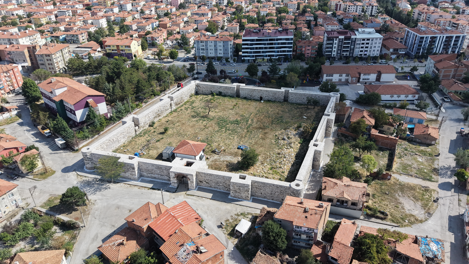 1000 yıllık Çorum Kalesi: Sur duvarlarında çalışma tamamlandı