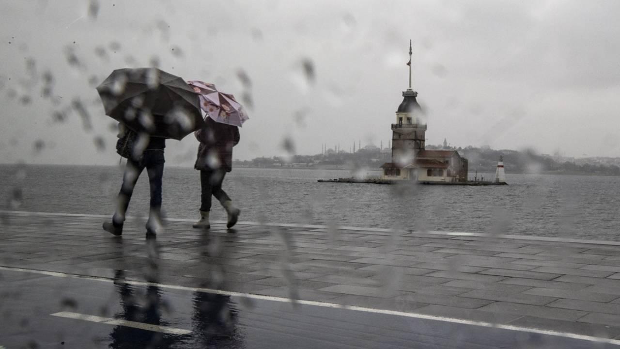 Saat ve tarih verildi! İstanbul'a sağanak yağış geliyor