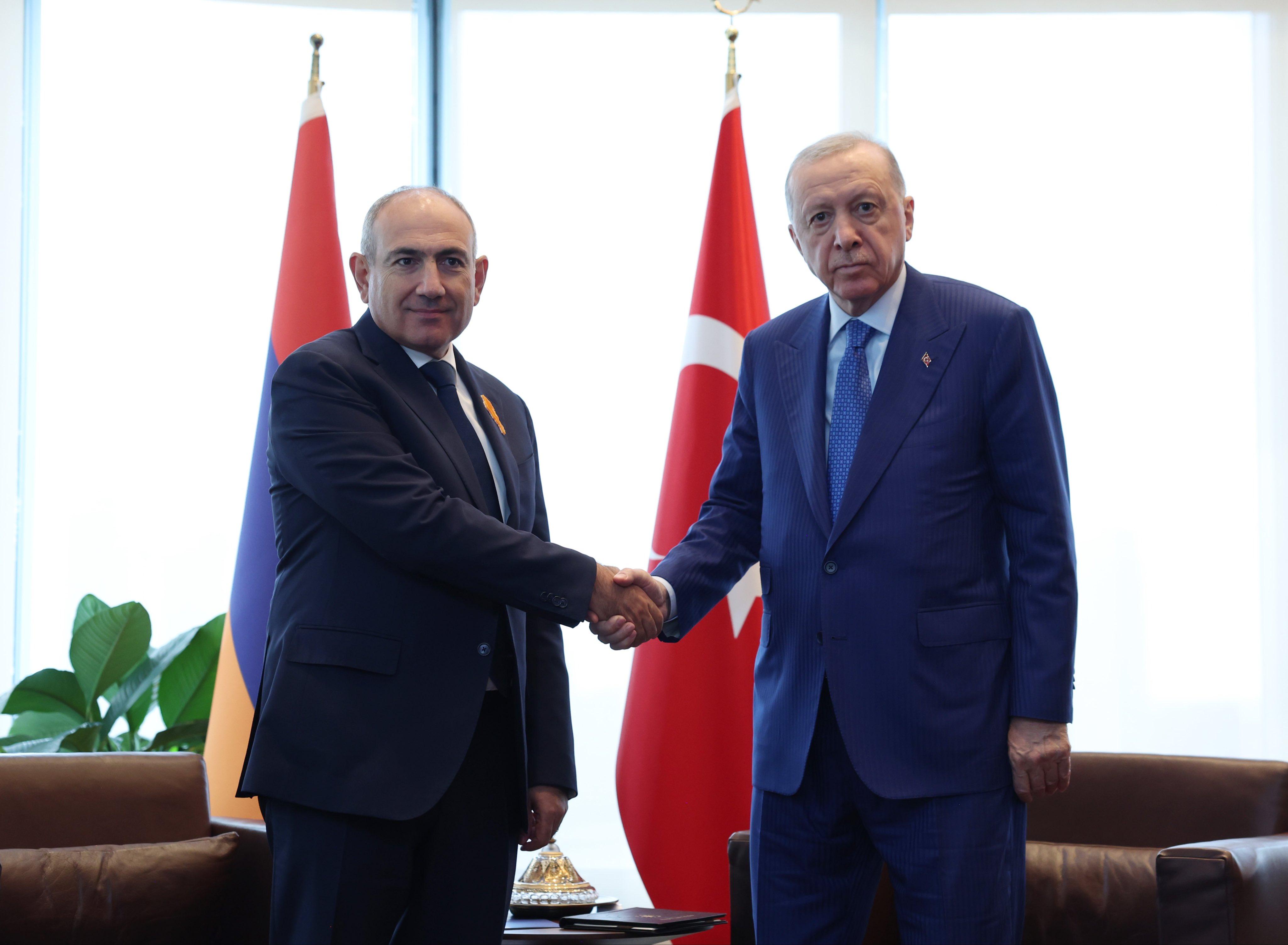 Cumhurbaşkanı Erdoğan, Türkevi'nde Ermenistan Başbakanı Paşinyan'ı kabul etti
