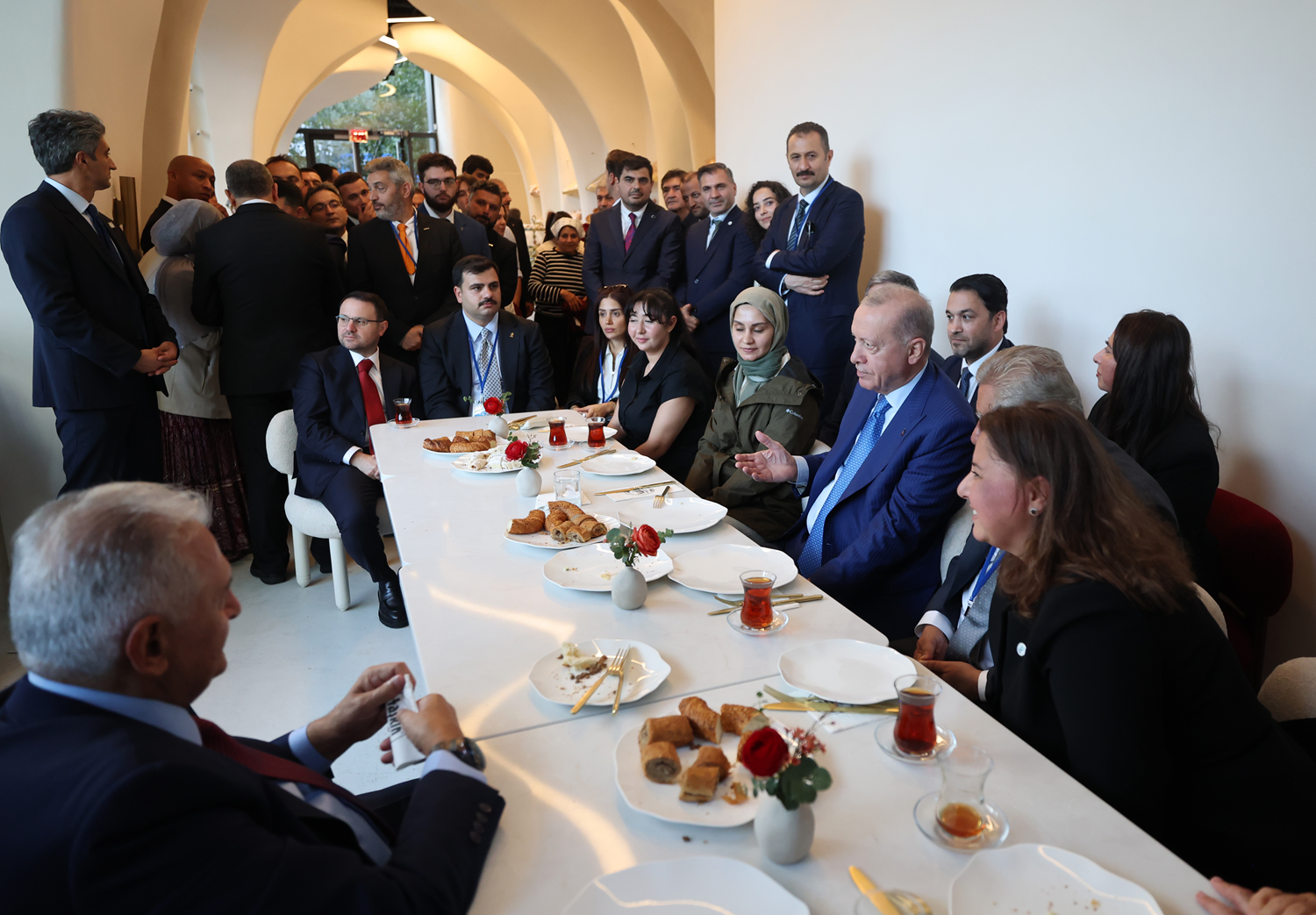New York'ta Türk çayı keyfi: Cumhurbaşkanı Erdoğan'dan vatandaşlara samimi sürpriz