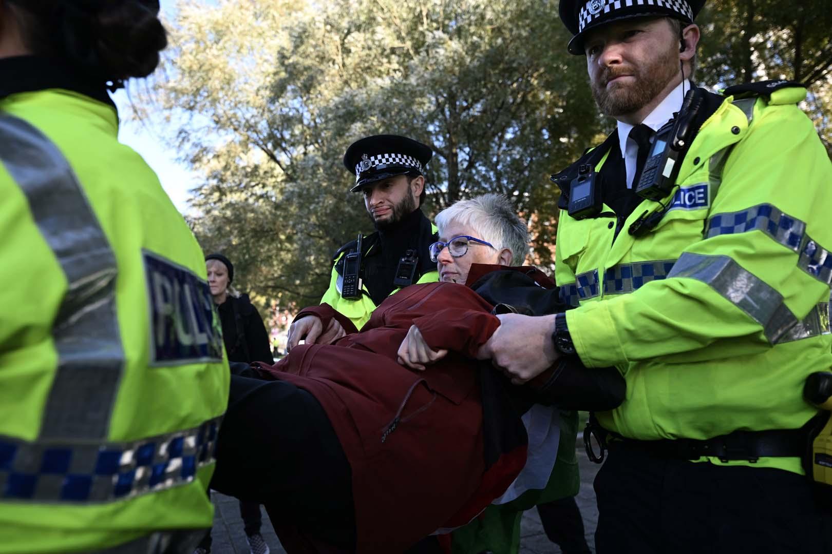 Liverpool'da gerginlik! Filistin'e destek gösterisinde 50'den fazla kişi tutuklandı